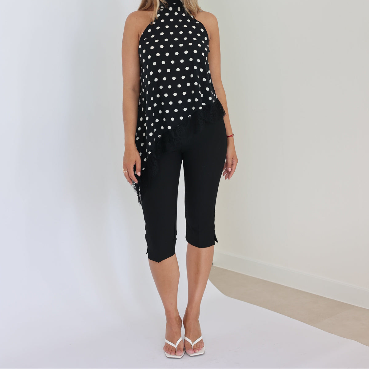 Dame Capri Bukser | Spandex-Nylon Blanding & Høj Talje | Knælange Stretchbukser Med Sideslidser Til Casual- & Aftenbrug | Vanero