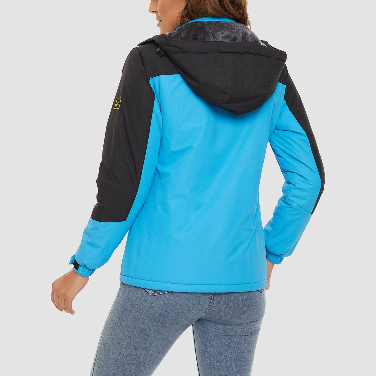 Char Polyester Med Fleecefor | Komfortabel Pasform Vinterjakke | Vandafvisende Hættedesign til Vintersport & Udendørs Brug | Vanero