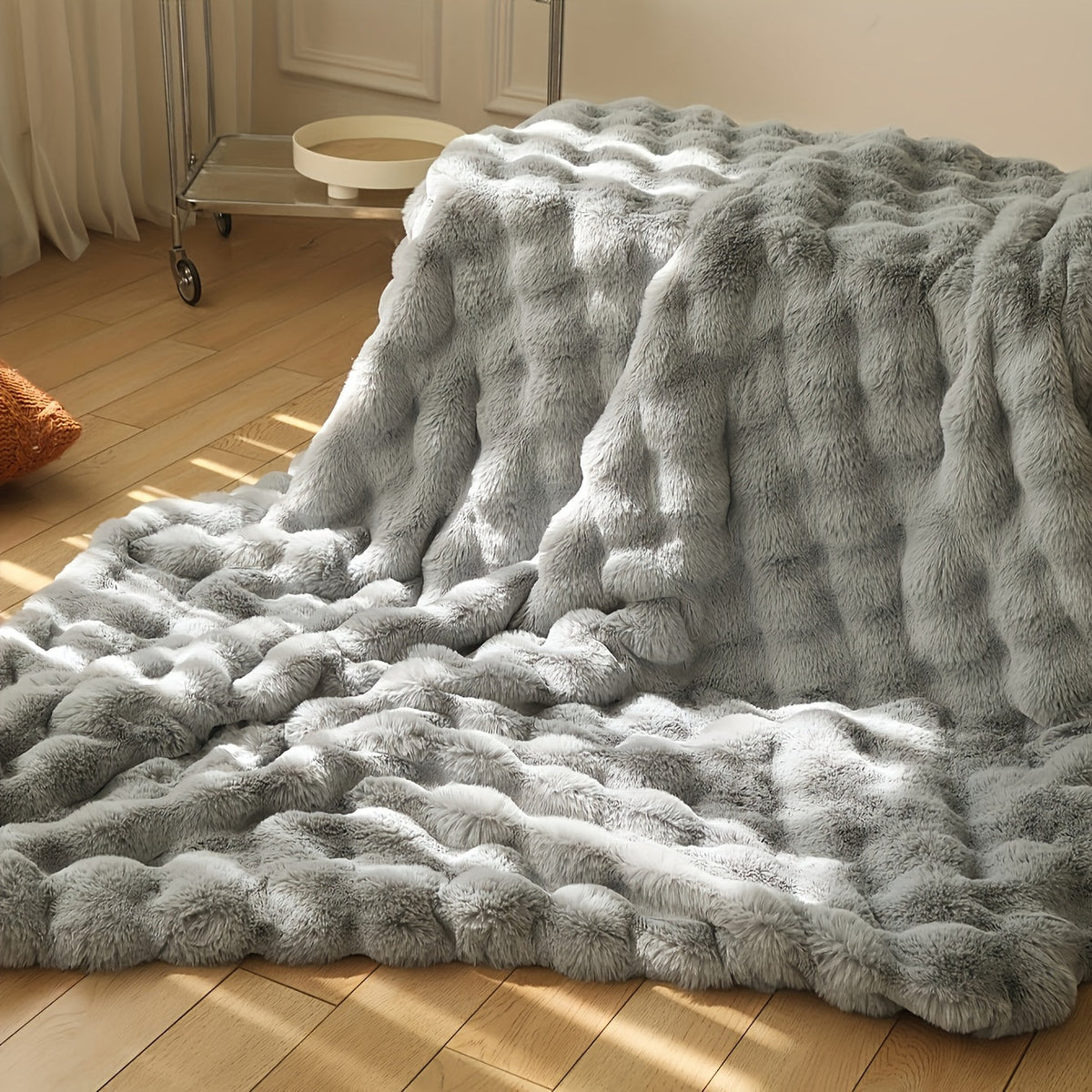 Polyester Faux Fur Tæppe | Dekorativt Tæppe Til Sofa Og Seng | Fås I Flere Størrelser | Vanero